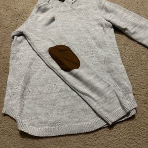 Grey sweater